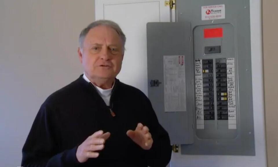 Toby Tobin, Kansas City home and garden expert & radio host on KMBZ ...