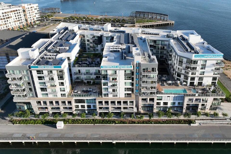 Oakland waterfront apartment complex is foreclosed after loan failure ...