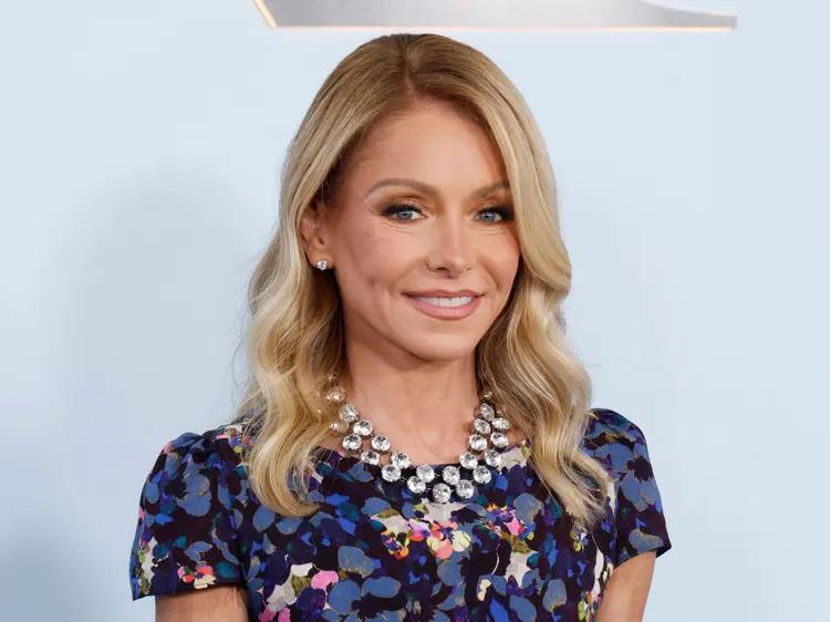 Kelly Ripa Saw a “Decrease in Wrinkles” Thanks to This Drugstore Firming Cream—From $21 on Amazon