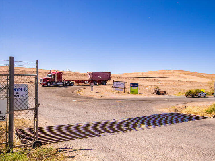 Free dump week May 611 in Apache Junction