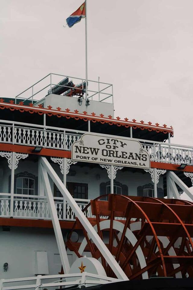 Natchez Mansion Tours Showcase 300 Years of River History — But the Hardest Part Gets Left Out