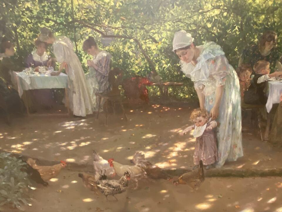 Chicks arriving at West Bend Elevator Finding chickens at Museum of