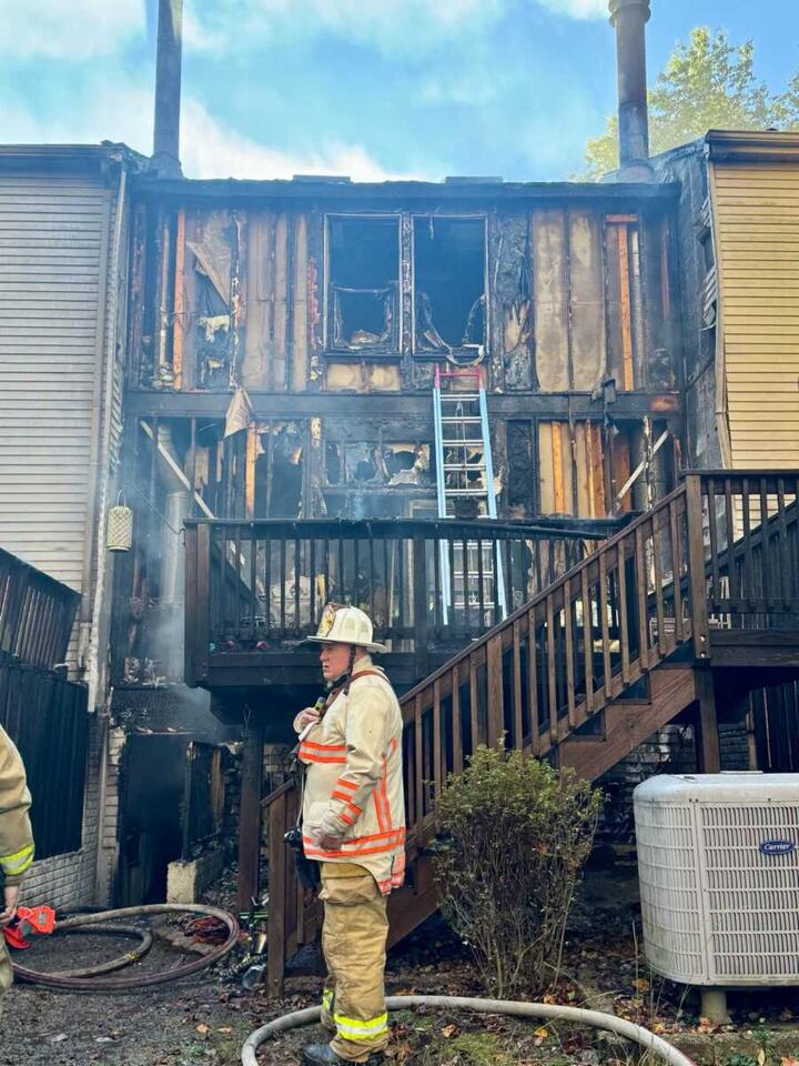 Montgomery County Firefighters Assist With Columbia Townhouse Fire ...
