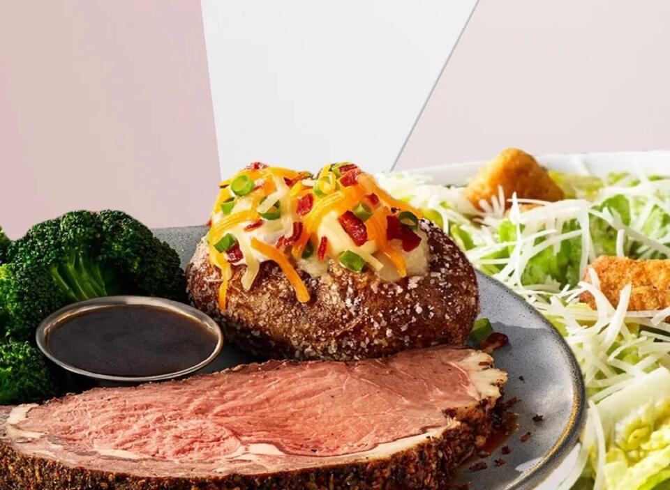 5 Steakhouse Chains With the Best Prime Rib and Caesar Salad, According to Diners