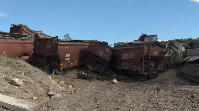UPDATE: Train derailment causes road closure - NewsBreak