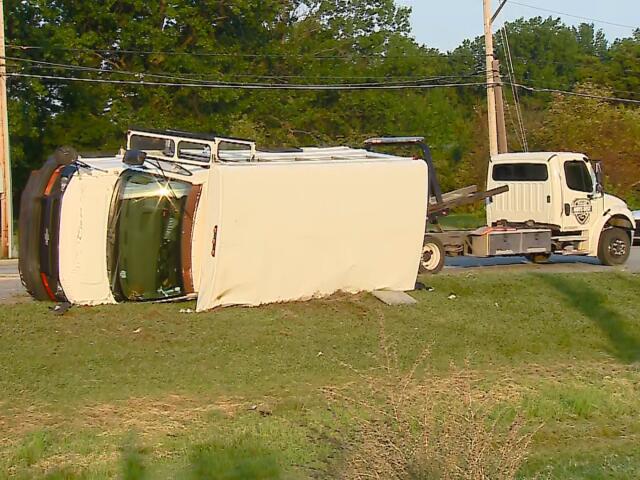 Multiple injured in small bus crash at 56th Street, Lafayette Road ...