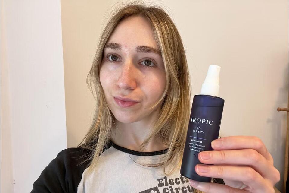 An expert recommended this pillow spray for deeper sleep – but did it ...