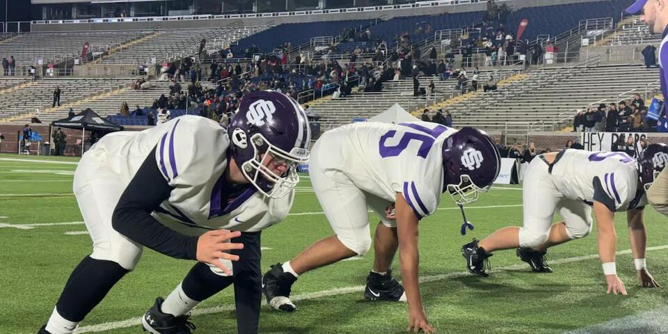 Sevier County, Gatlinburg-Pittman football teams to honor Dolly Parton with helmet sticker