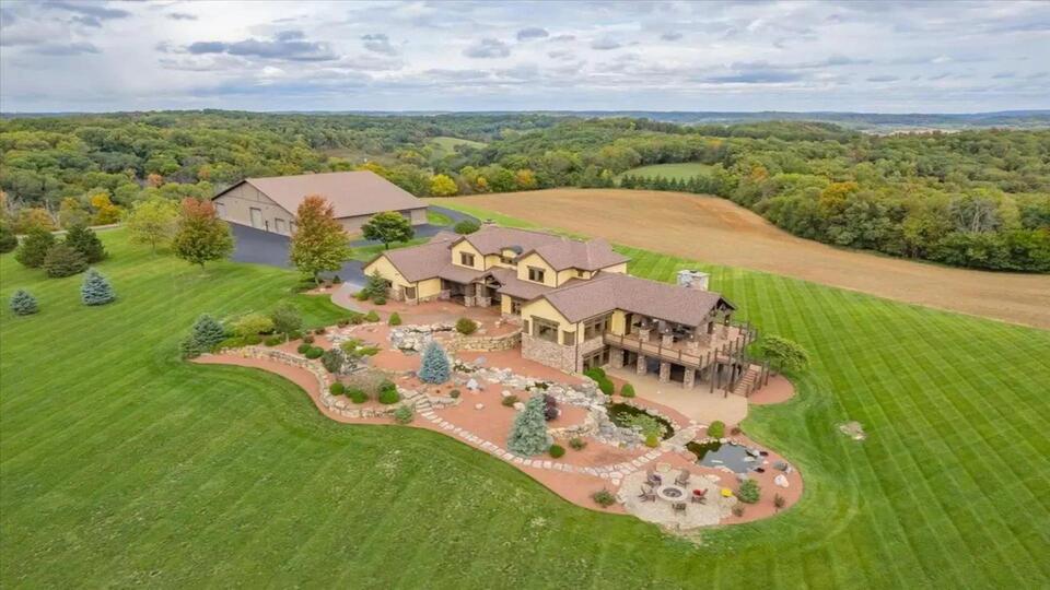 Here's What $3 Million Will Get You For a House in Wisconsin (9 ...