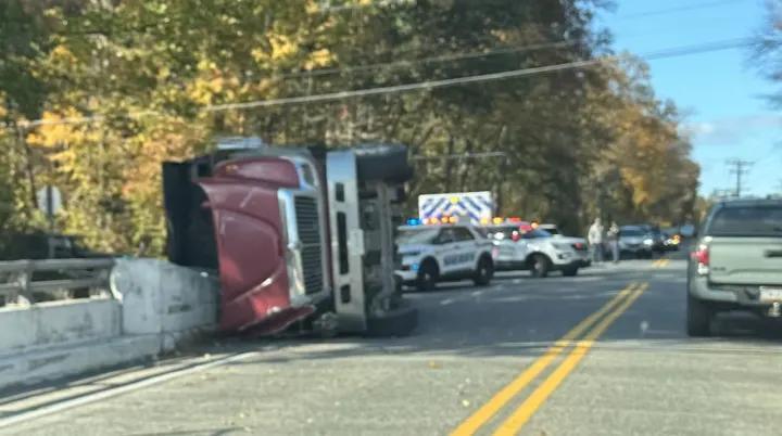 Dump Truck Crash Ties Up Traffic Near I-95 Overpass In Harfor County ...