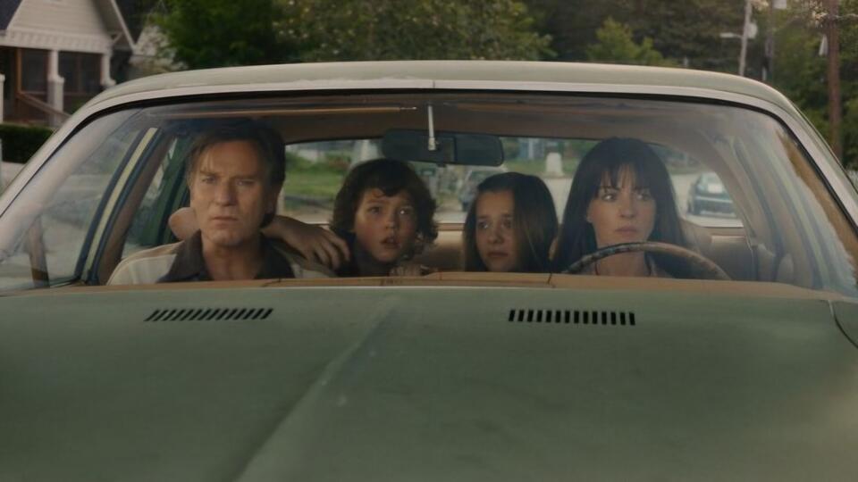 Movie Review: ‘The End of Oak Street’ Is a Big, Dumb, and Fun Summer Movie