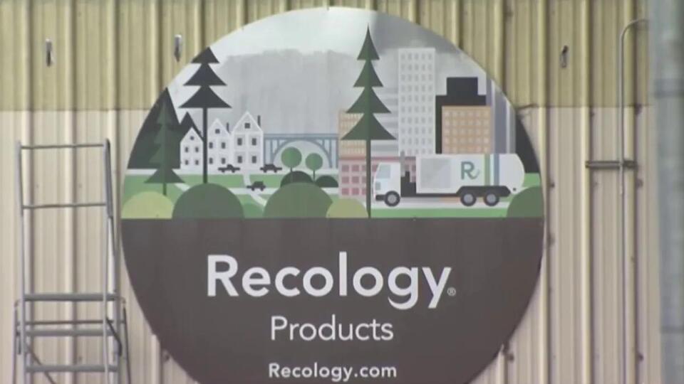 Recology cracks down on overflowing trash cans in San Mateo County