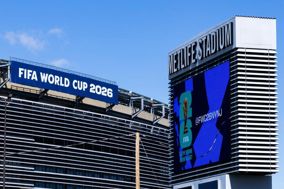 Huge Fire Reported Near MetLife Stadium - NewsBreak