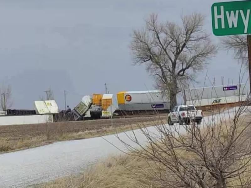 BNSF train derails after crash near Exeter