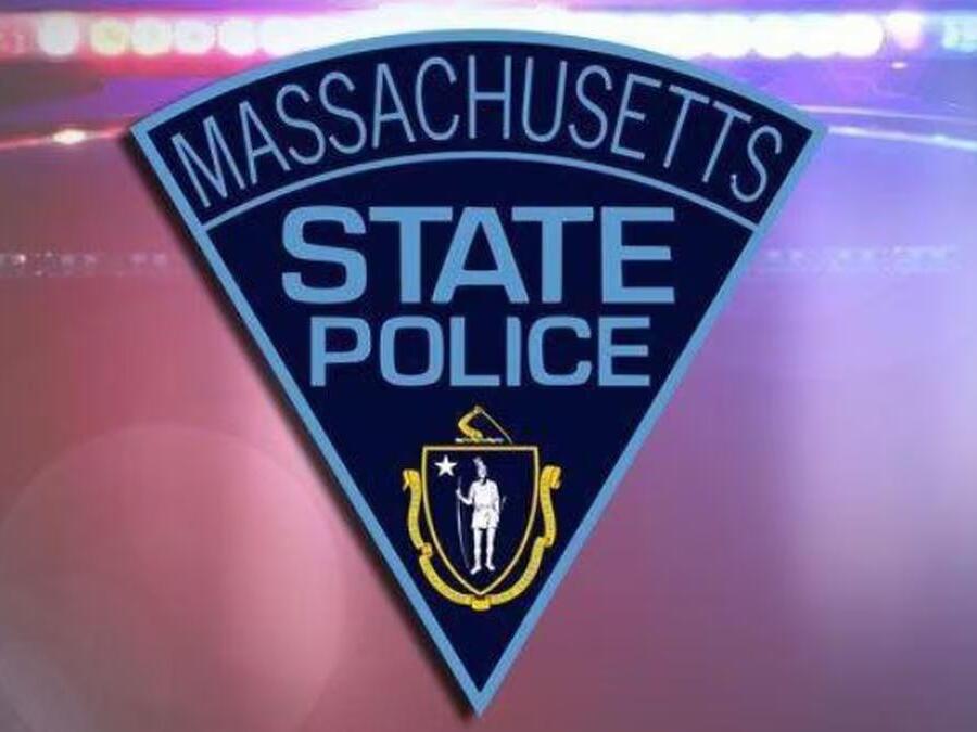 Longmeadow woman dead in Mass. Pike crash