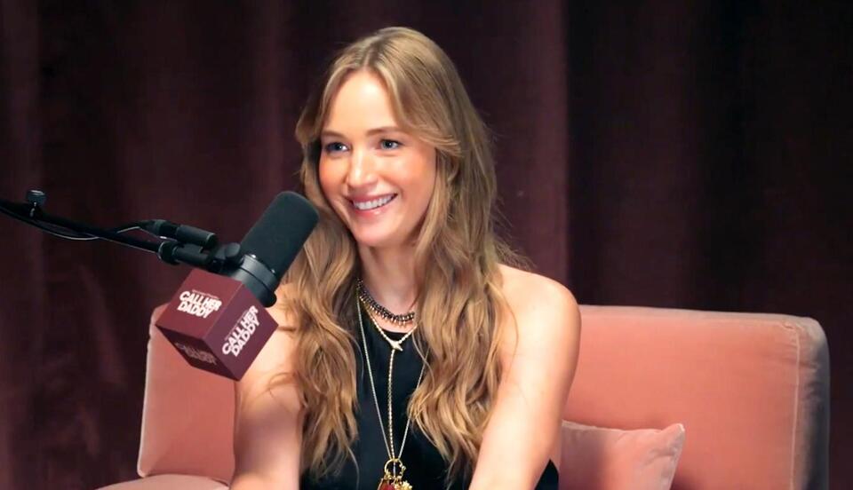 A-Lister Reveals Her Secret Arguments With Strangers Online