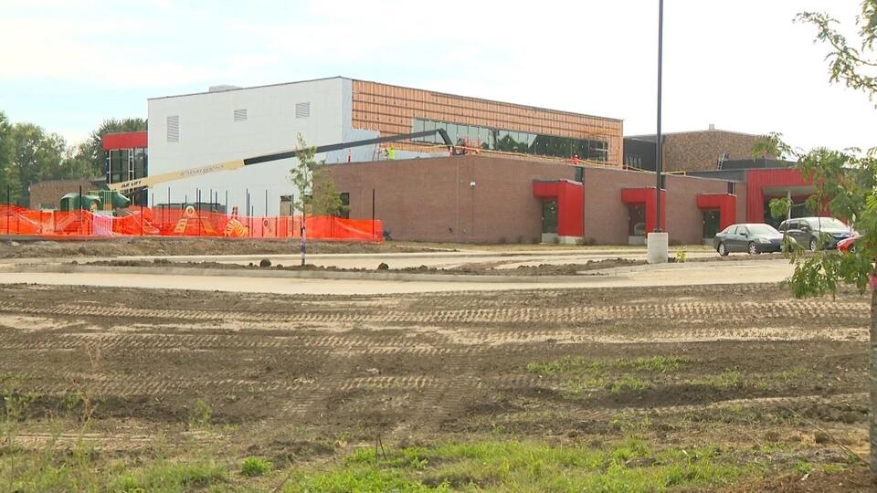 Aurora Heights classrooms open, other facilities remain under construction
