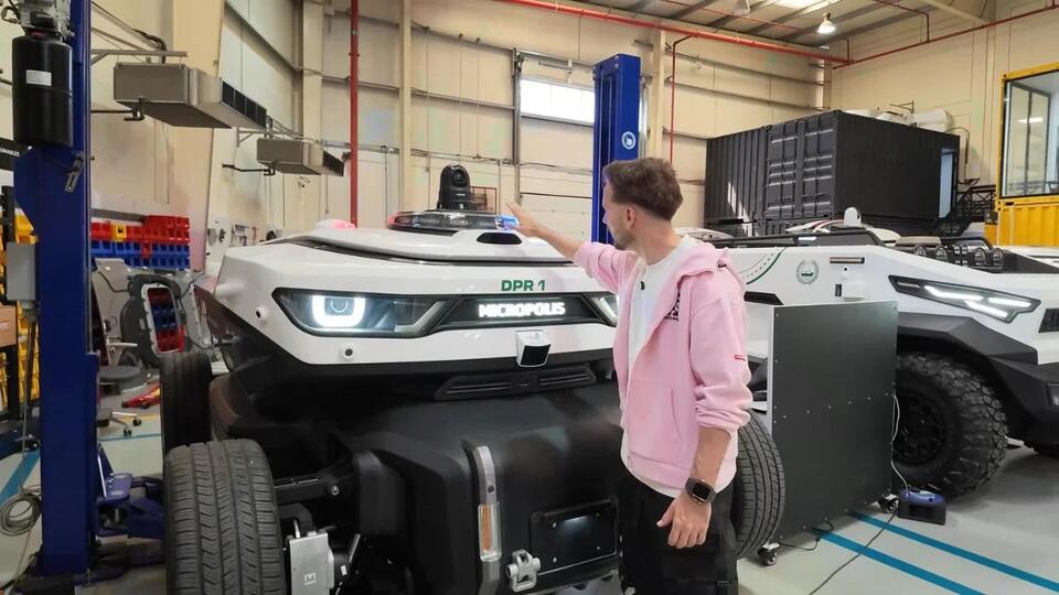 Dubai’s Robot Police Cars Can Flag Suspicious Behavior, With a Human ...