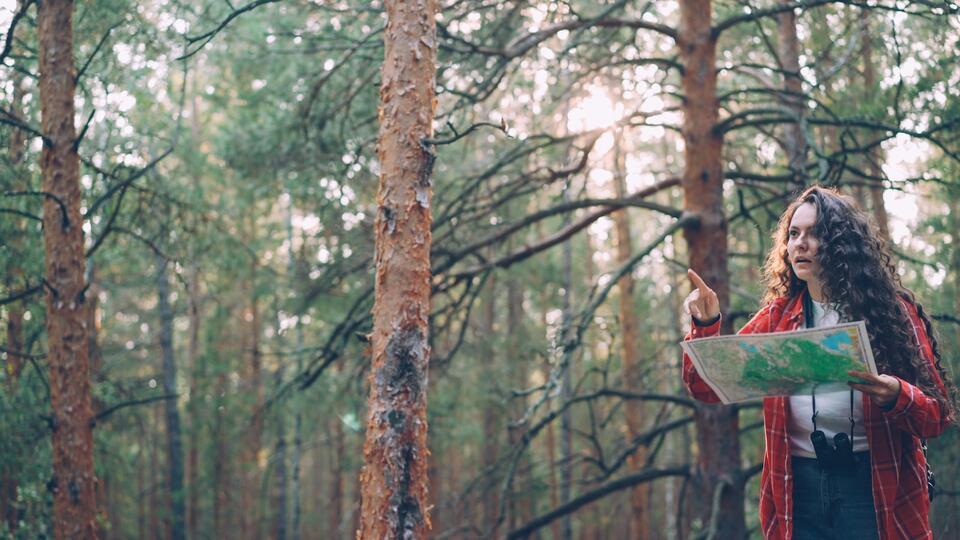 Forest Service Boss Orders Her To Turn Around On A Mountain Dirt Track, Then Needs Another Truck After She Gets Stuck Exactly How She Warned