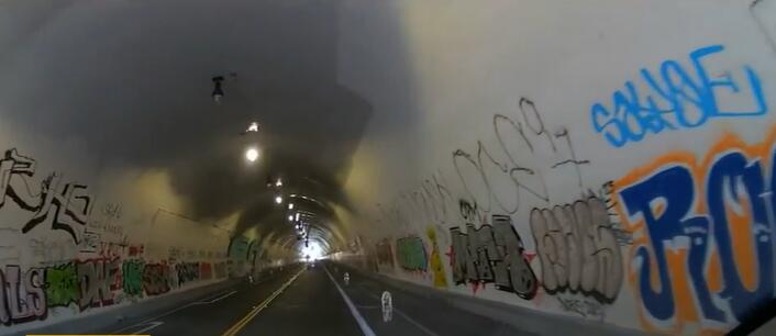 Graffiti Returns to LA’s 2nd Street Tunnel Hours After Fresh Cleanup ...