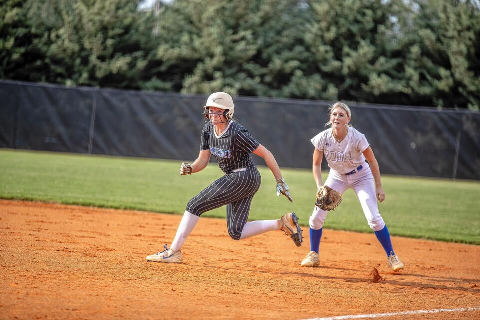 Howell’s slam sends Model to upset of Armuchee
