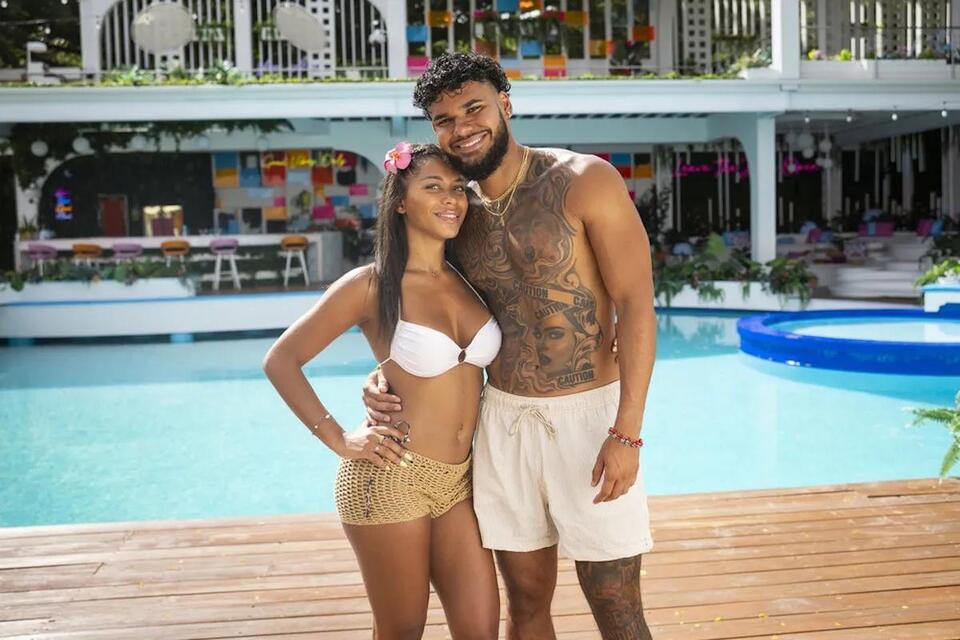 'Love Island USA' Expert Predicts This Couple Is Most Likely to Win - NewsBreak