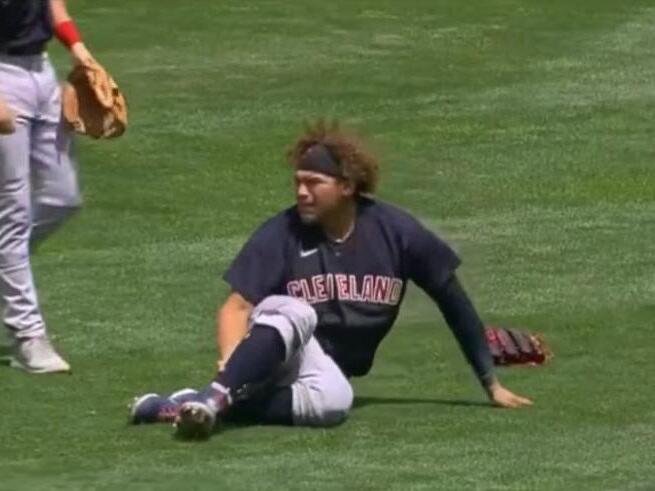 indians-josh-naylor-carted-off-field-after-suffering-gruesome-leg-injury