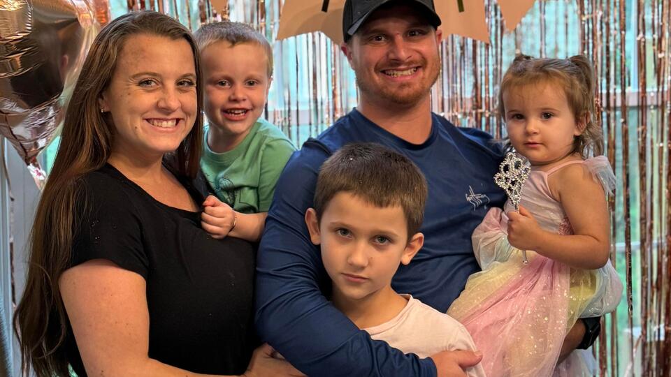 Mom & 4 Kids Die in Fiery Car Crash Driving From North Carolina to