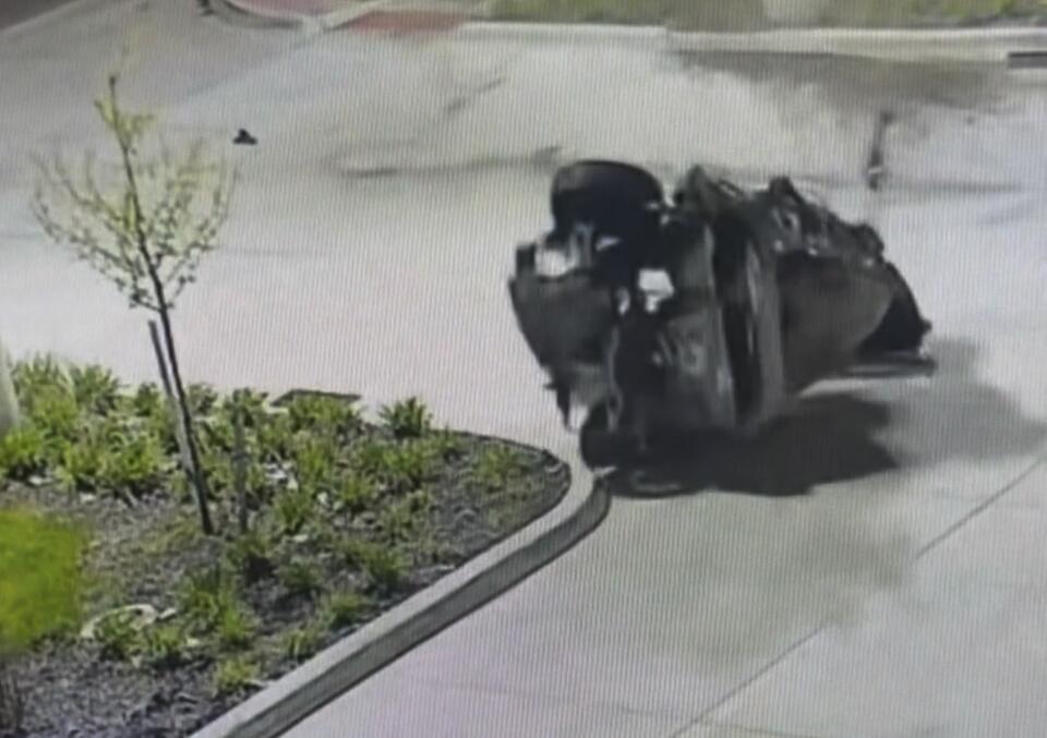 Woman Survives Sterling Heights Crash That Split Her Car In Half ...