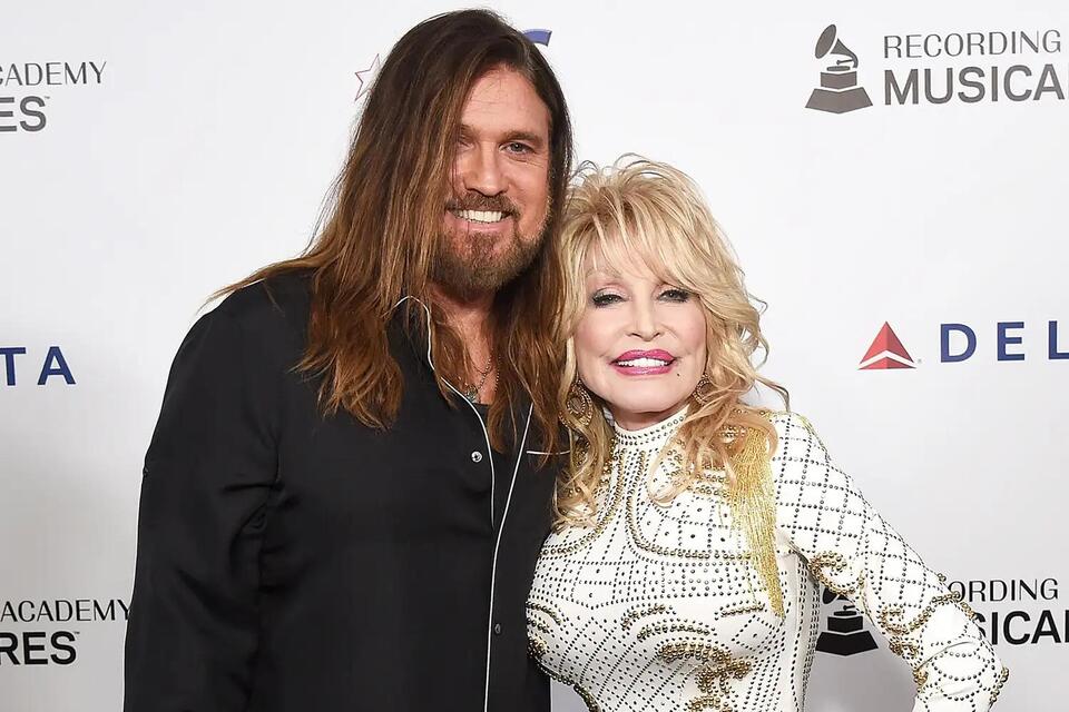 Billy Ray Cyrus shares never-before-seen letter from Dolly Parton: ‘One ...