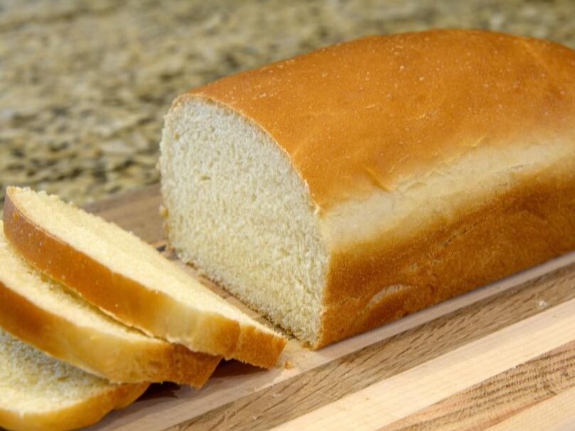 Birth of commercially sold sliced bread in 1928 Missouri's Chillicothe