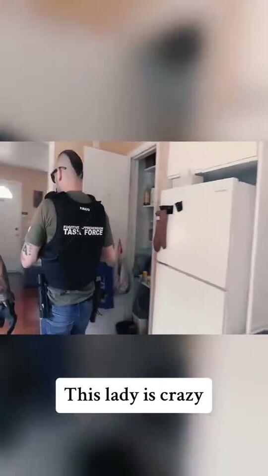 This lady is crazy #cops #copsoftiktok #copsontiktok #copstiktok #copsheriff - NewsBreak