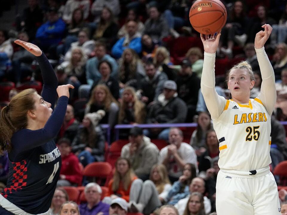 Kettle Moraine girls basketball star Grace Grocholski from