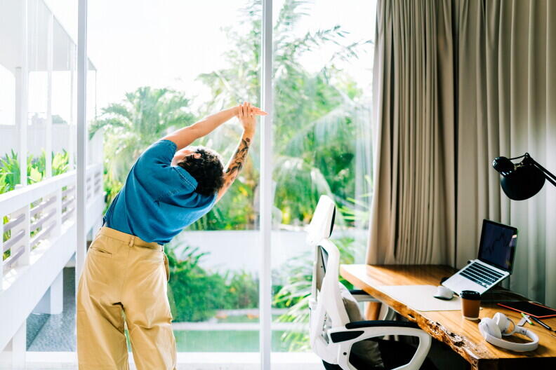 Achy from sitting at a desk all day? Try doing this - NewsBreak