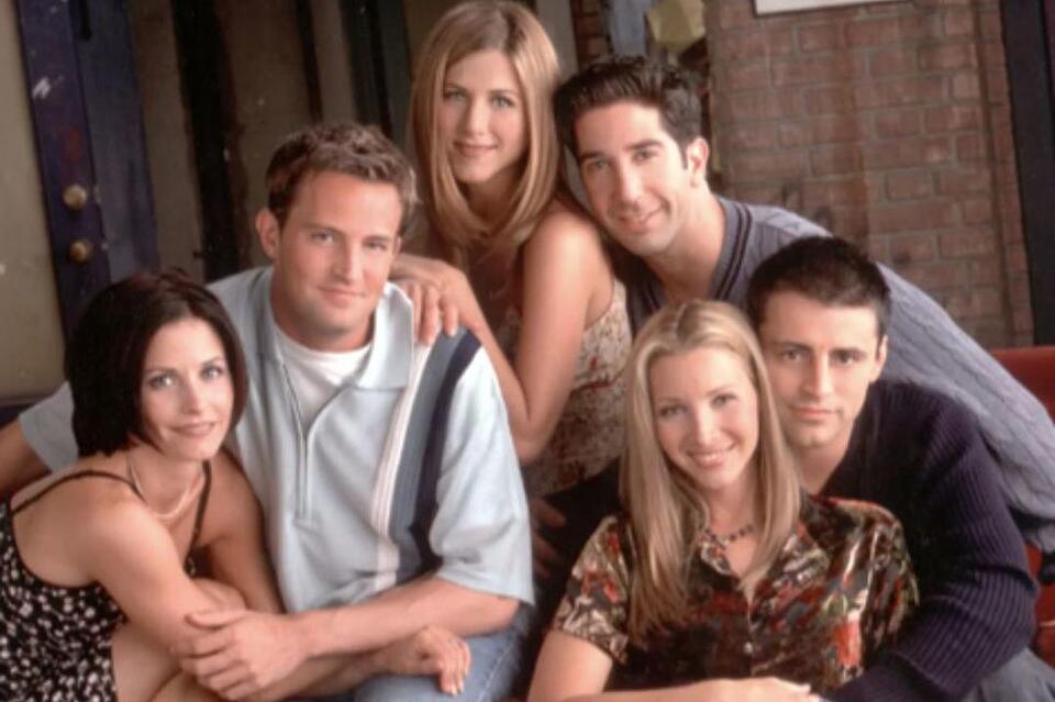 Jennifer Aniston Responds to Claims That ‘Friends’ Is ‘Offensive ...