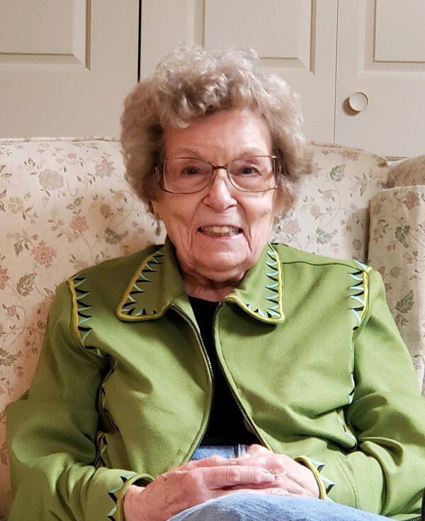 Linda Lou Hayes Williams, 99 of Carmi