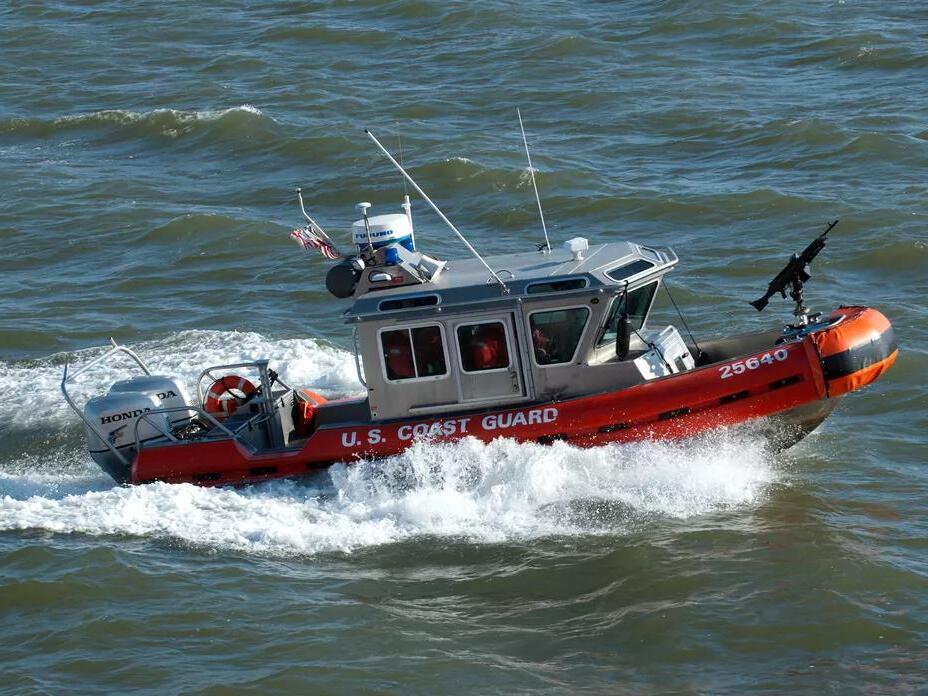 Coast Guard Trapped In Port On The Mississippi River