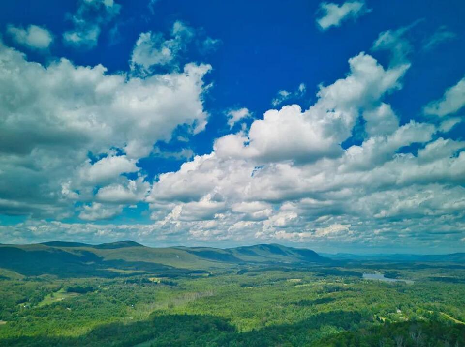 Man dies in fall along Appalachian Trail - NewsBreak