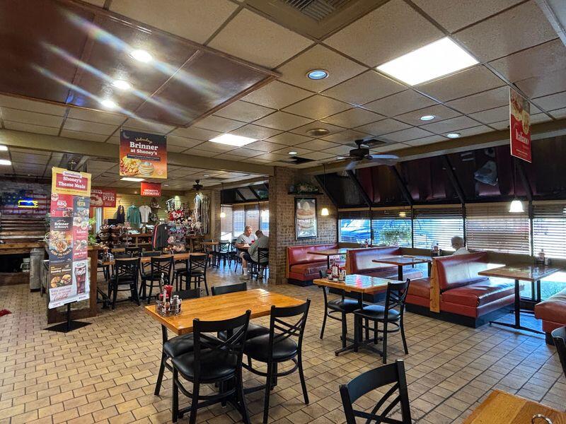 This West Virginia Shoney’s Still Serves The Buffet And Hot Fudge Cake ...