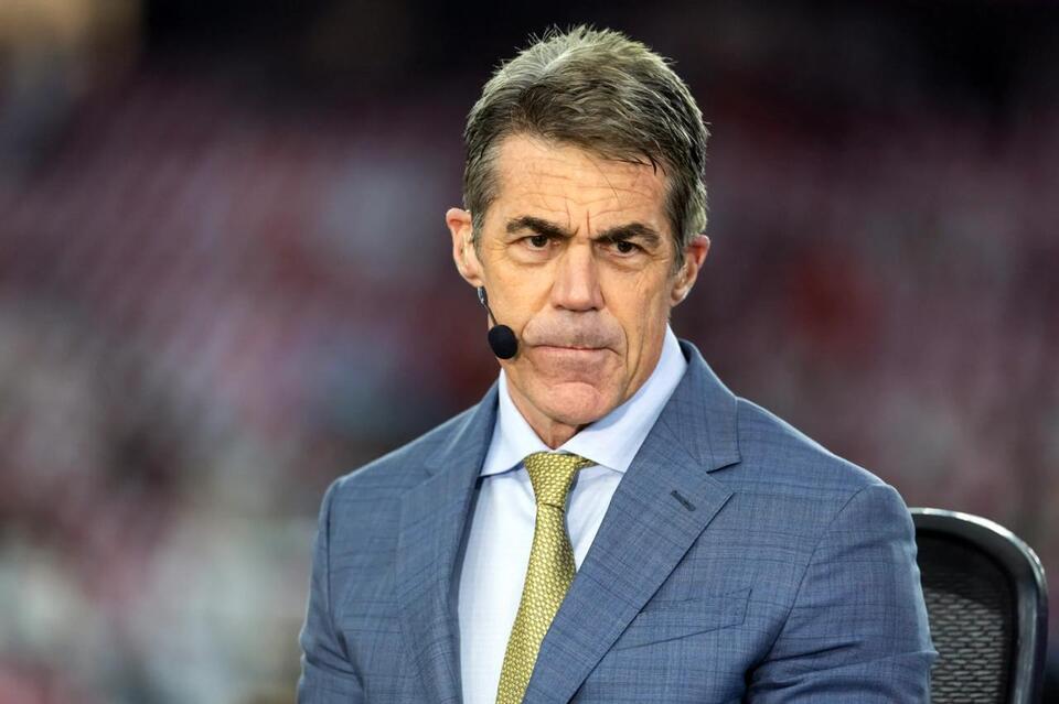 ‘Chris Fowler Is Trash,’ ‘I Hate Him’ — CFB Fans Fed Up With ESPN ...