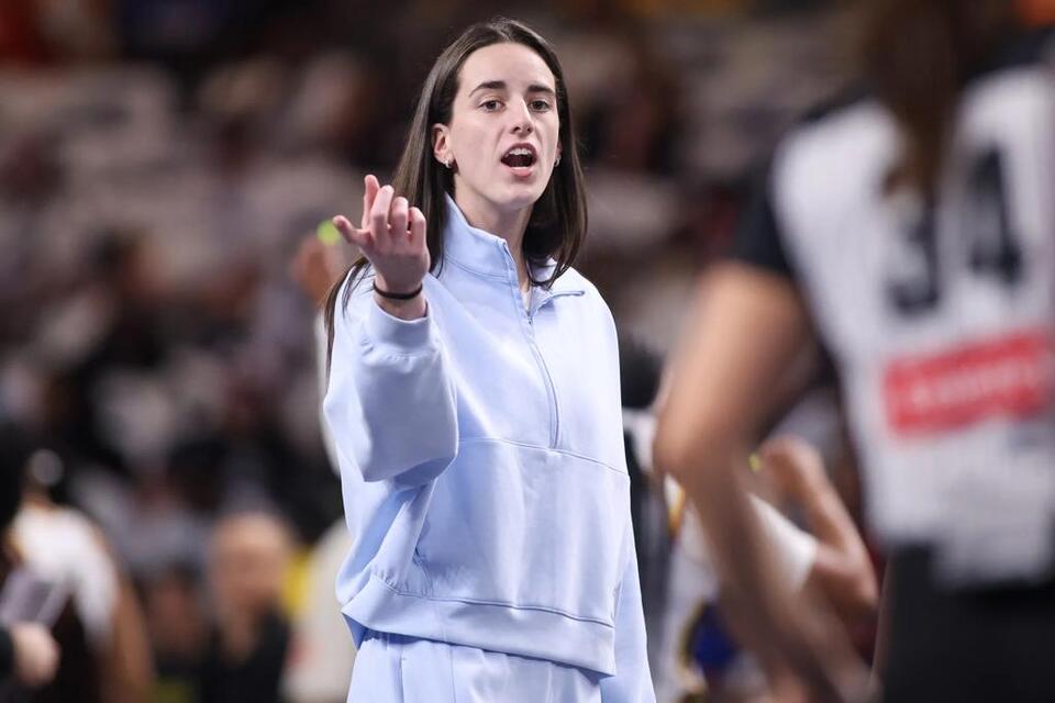 Caitlin Clark's Heartwarming Gesture Goes Viral Amid Fever's Tough Playoff Series Against Dream - NewsBreak