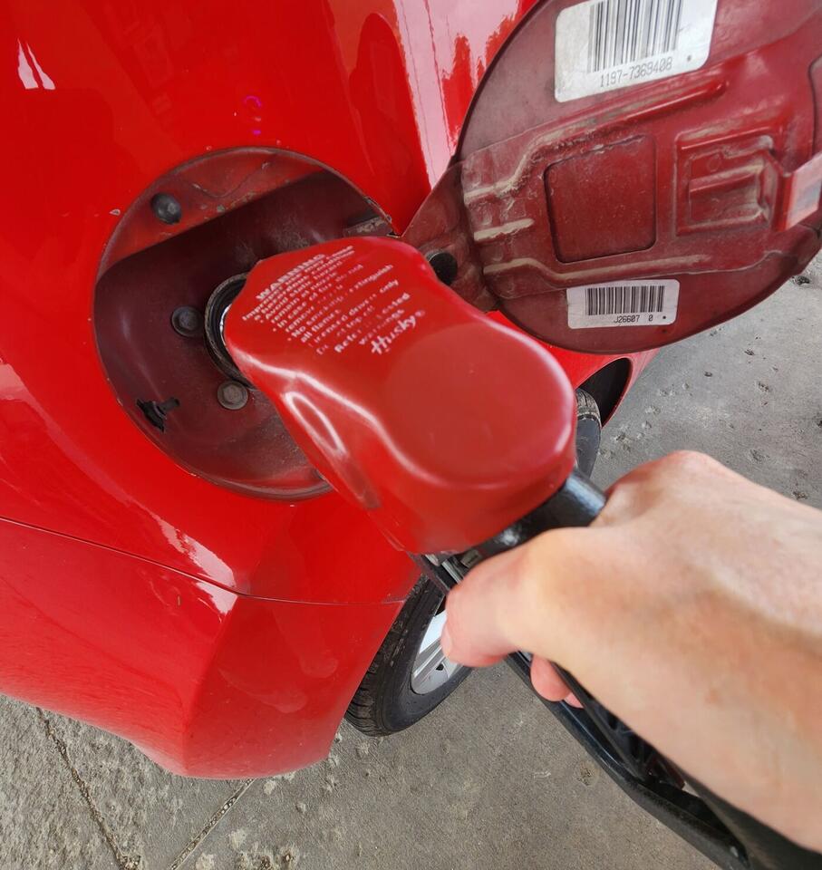 Price of crude oil rises to $83.23 a barrel