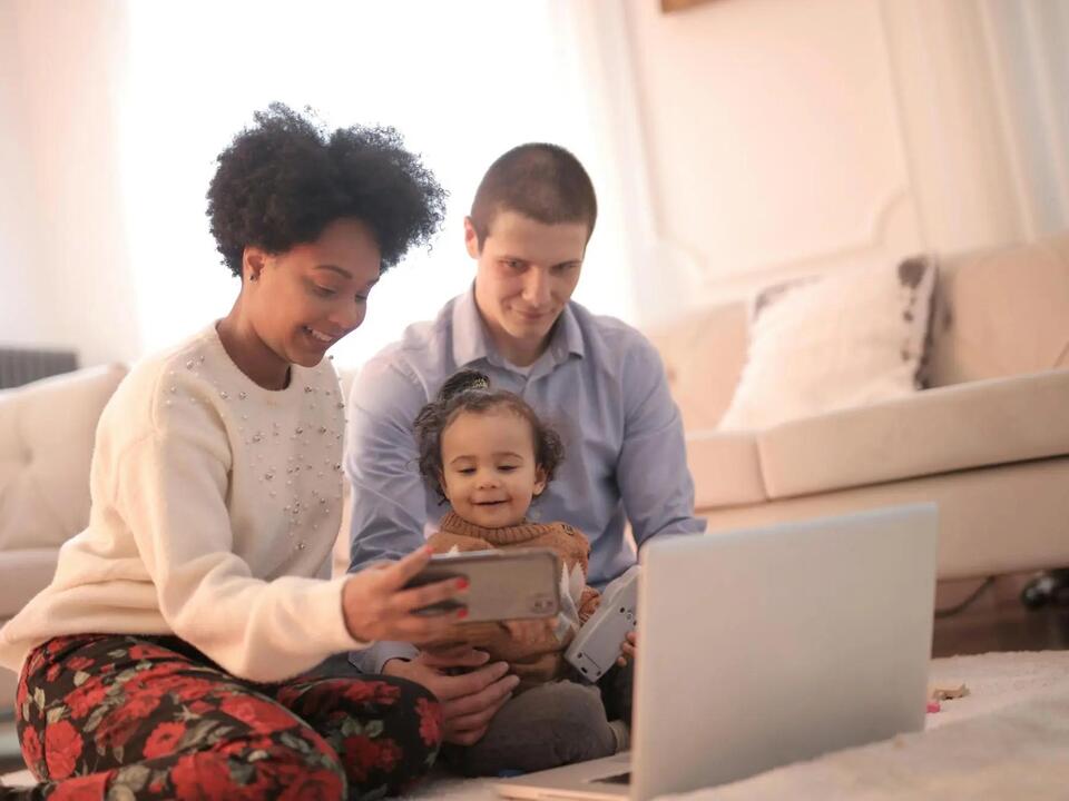 Oversharing About Your Kid Online? New Illinois State Law Makes Parent(02)