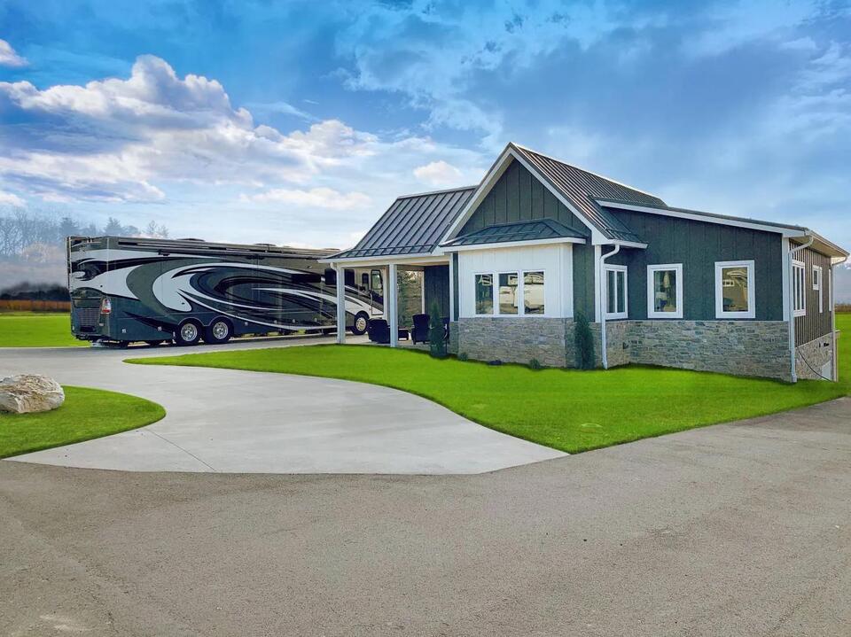 Luxury RV motorcoach resort in Brunswick County plans opening - NewsBreak