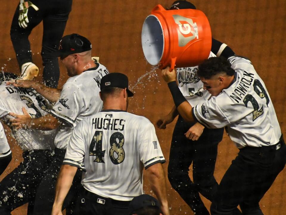 Squirrels walk off in 10-inning win over Ponies