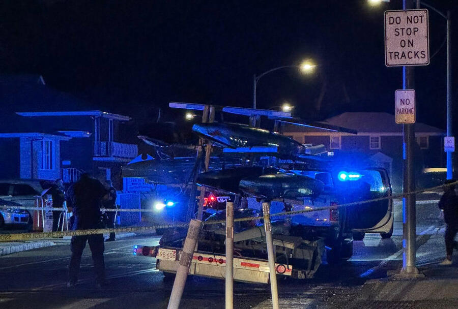 Man steals pickup with trailer full of crew team's racing shells ...