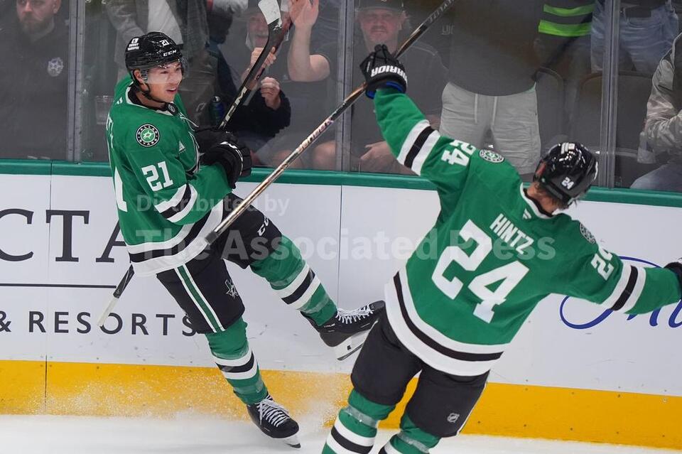 Stars light the lamp 3 times in third period to put away Islanders ...