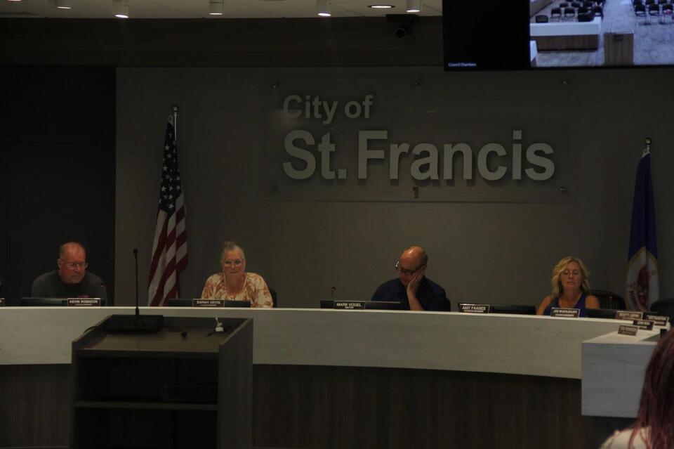 Aaron Hill wins lot drawing, will face Vogel for St. Francis Mayor ...