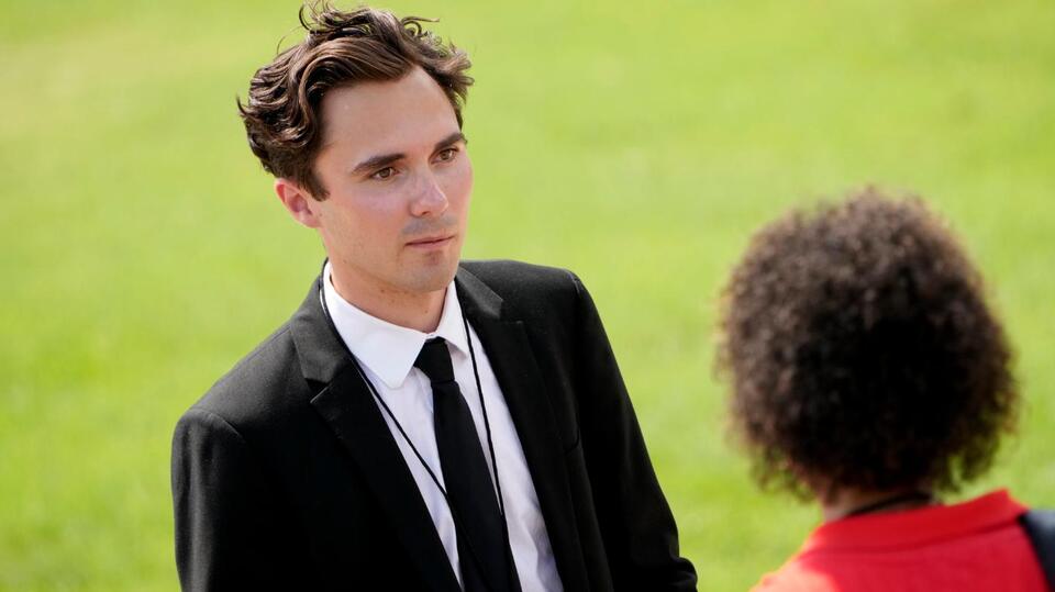 Carville: Hogg should take over ‘dysfunctional’ DNC