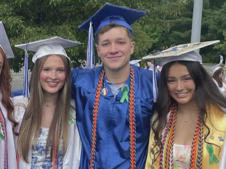 Sandy Hook Elementary survivors graduate from high school